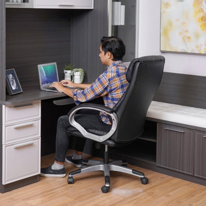 Umura High Back Padded Boss Office Chair